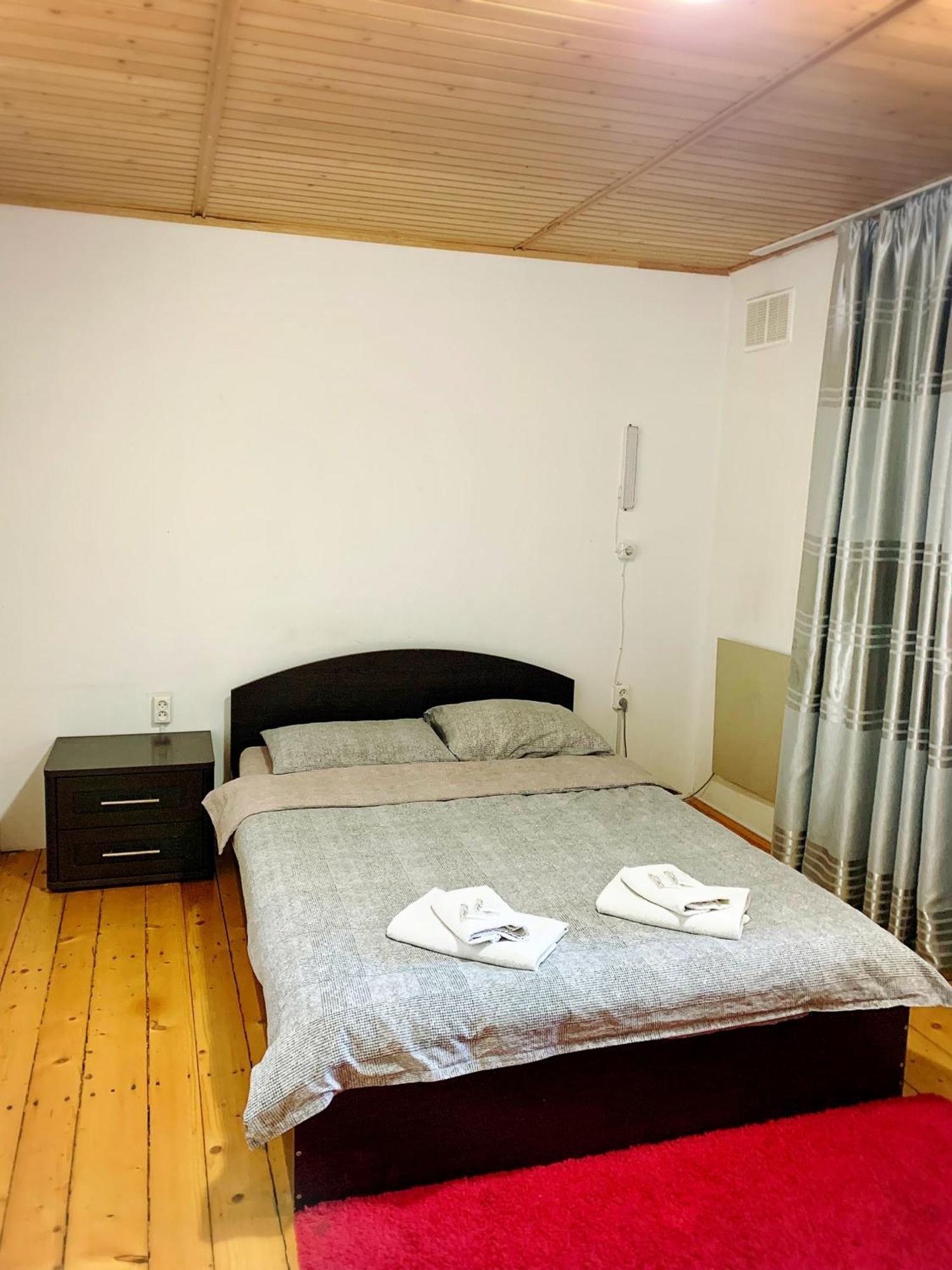 Mini-Hotel Sakvoyage Chernivtsi Bagian luar foto